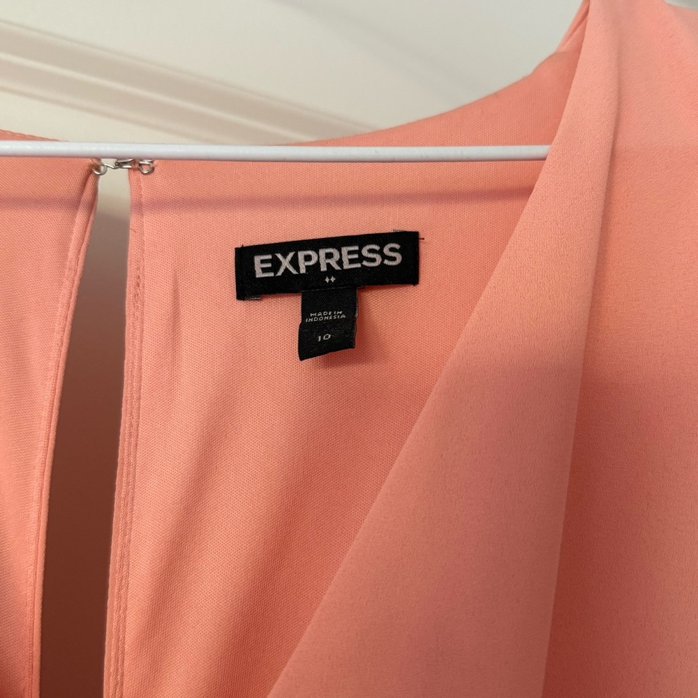 Express Mini Wrap Dress - Picture 6 of 8